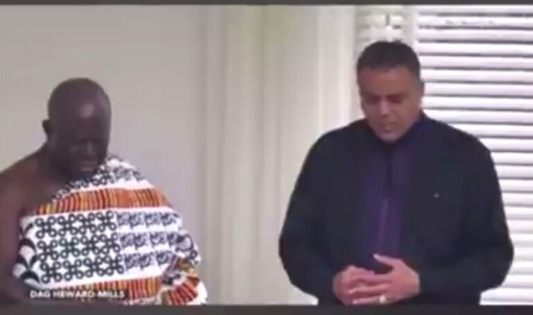 Bishop Dag Heward Mills Visits Otumfuo In UK To Apologize 3 Years After Audio Of His “Attack” Circulated